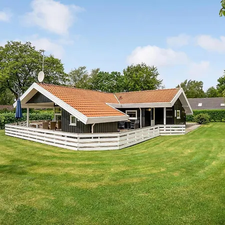 Beautiful Home In Hejls With Sauna * Hejls